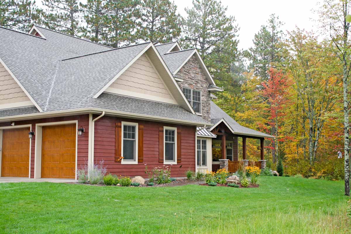 Custom Countryside Retreat - Diamond Kote® Siding System